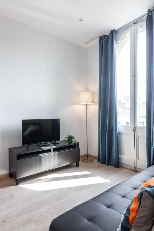 Bright Apartment With Balconies 34 Barcelona Buitenkant foto