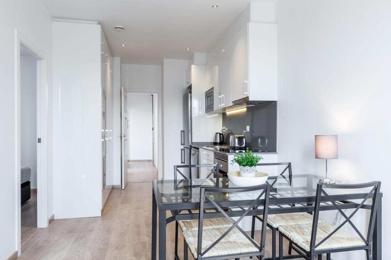 Bright Apartment With Balconies 34 Barcelona Buitenkant foto
